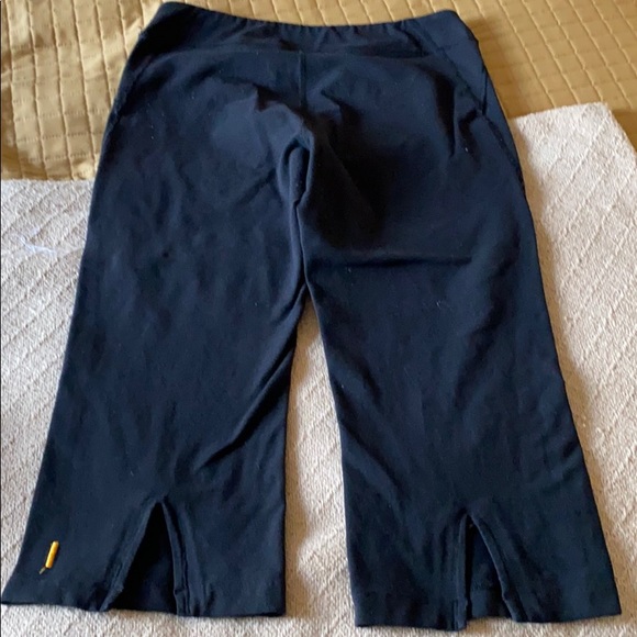 Lucy brand Powermax Lotus Collection leggings - Picture 3 of 3